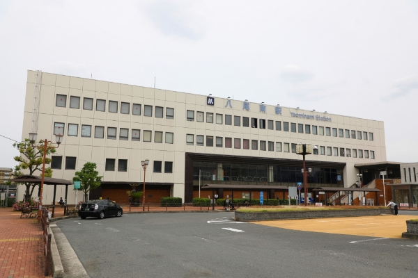 障がい者グループホームをこれまで運営したノウハウを使って実践的なサポートをする様子